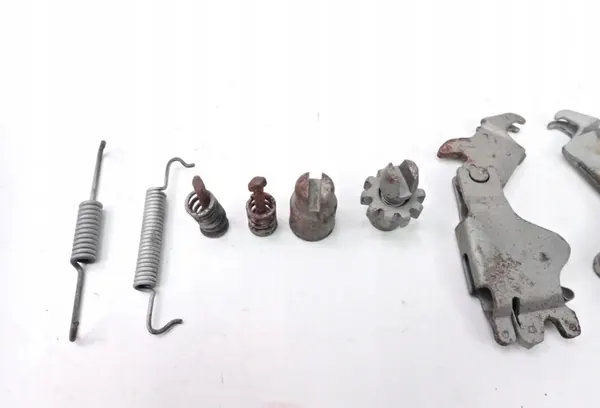 AUDI Q7 4L Remschoen Set Achter image 4