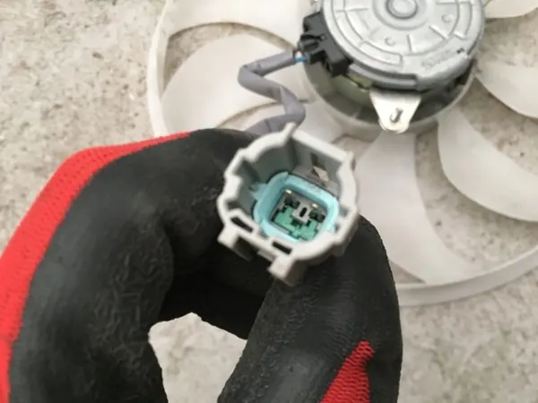 Subaru OE Fläktmotor OEM 487E210A - Begagnad image 3