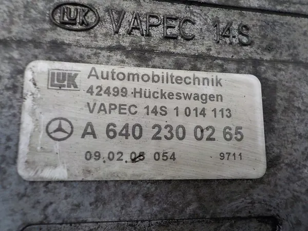 COLT VI Z30 1.5 DiD Imupumppu A6402300265 image 3