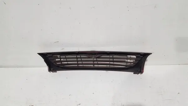 Grelha ventilação dianteira OEM 96FB8A133AD Mazda 121 SM image 3