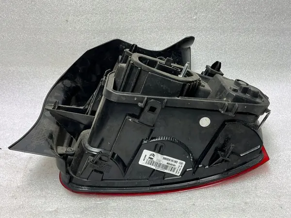 CITROEN C4 CACTUS Luz Trasera Izquierda image 4