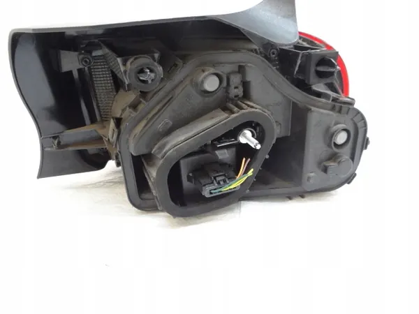 CITROEN C4 CACTUS Luz Trasera Izquierda image 9