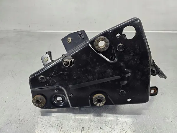 Volvo OE Air Suspension Compressor image 6