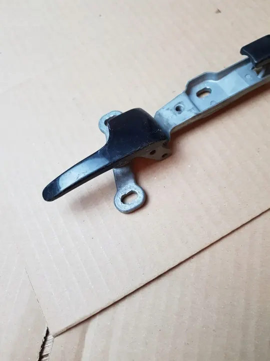 OEM Klamka 107 Oikea ovenkahva Mercedes R107 image 3