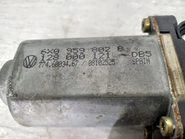 Elevador de vidro dianteiro esquerdo Seat Arosa II OEM 6X0959802B image 4