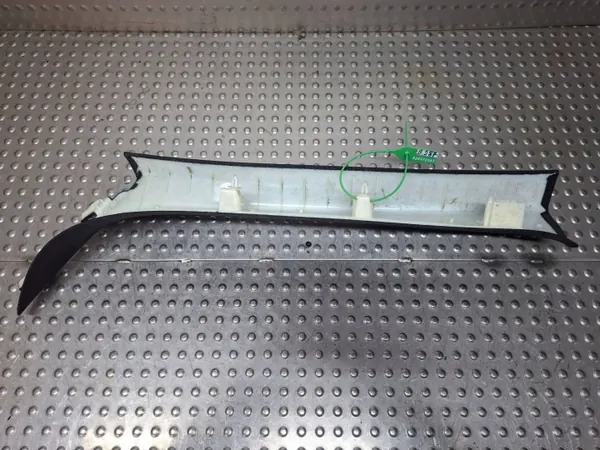Höger mittpelaröverdrag M-Paket OEM S26372287 image 4