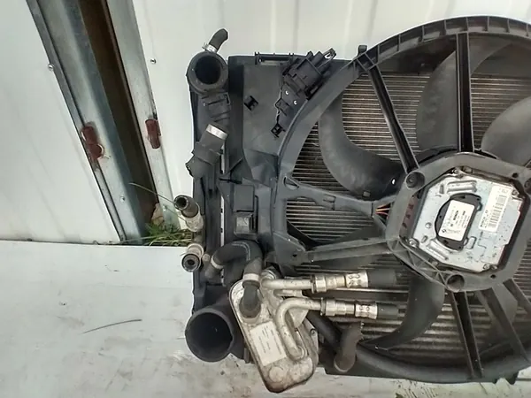 BMW 5 E60 E61 3.0D Kylarrubrik Fläktkomplett 7561712 image 10