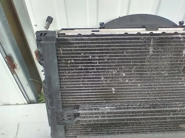 BMW 5 E60 E61 3.0D Kylarrubrik Fläktkomplett 7561712 image 2