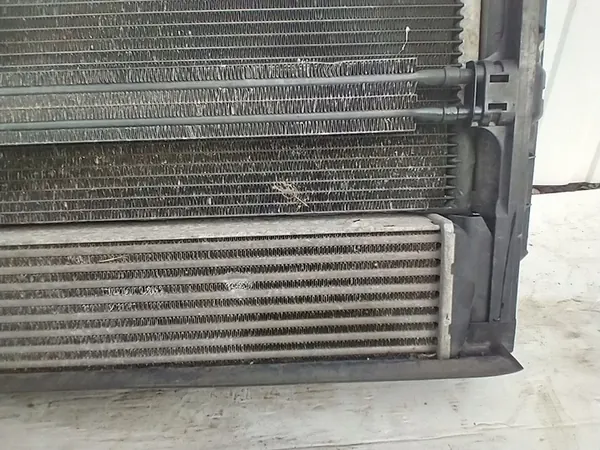 BMW 5 E60 E61 3.0D Kylarrubrik Fläktkomplett 7561712 image 4