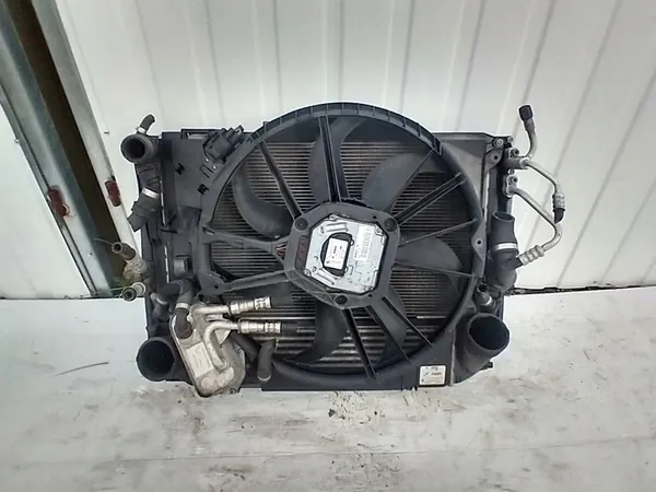 BMW 5 E60 E61 3.0D Kylarrubrik Fläktkomplett 7561712 image 9