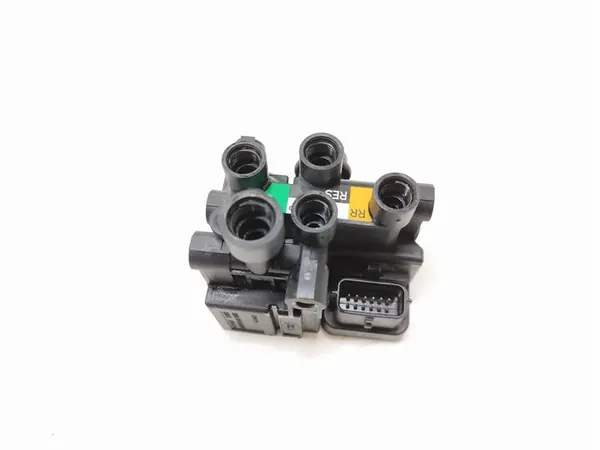 JAGUAR I-PACE X590 DISTRIBUIDOR DE SUSPENSÃO TRASEIRA JPLA-5B710-AB image 5