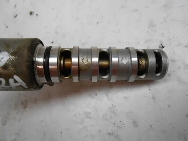 SUZUKI VITARA III 1.0 VVT OLJEVENTIL 1655051KA0 image 9