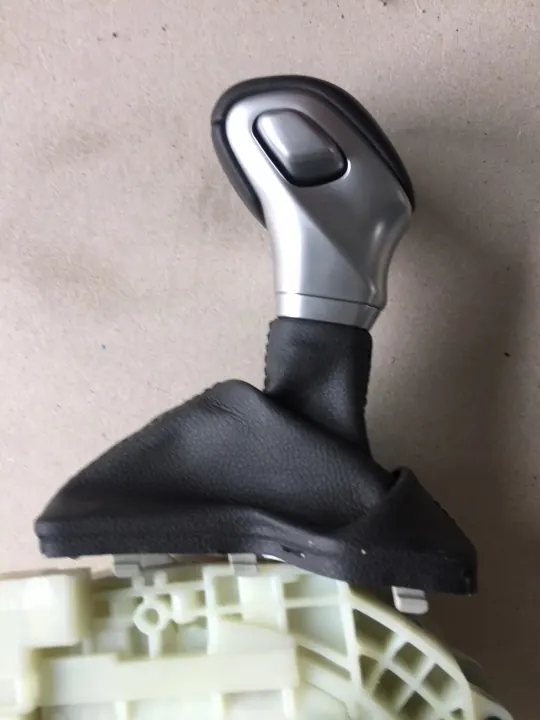 Pomo de cambios Kia CEED III OEM CEED III GAŁKA AUTOMAT image 3
