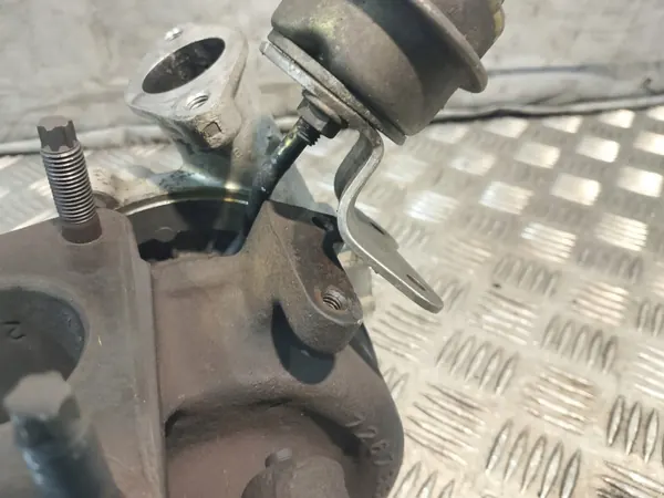 Turboahtim OEM 14411 AW400 Nissan Almera Tinolle image 5