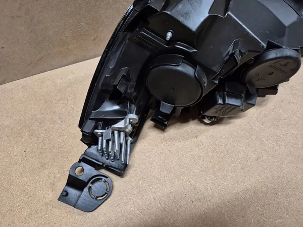 Oikea etuvalaisin Peugeot 308 T9 Lift LED 1628555380 image 9