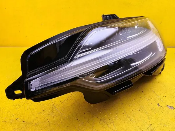 Volvo V60 S60 II Etu Vasemman Full LED Lamppu 32314189 image 9