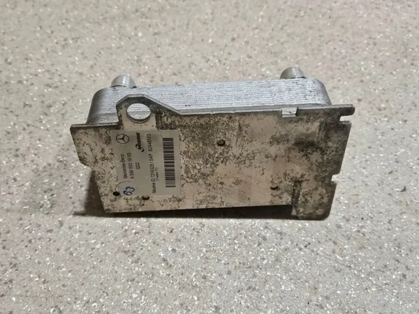 Arrefecedor óleo caixa Mercedes-Benz C W205 2018 OEM A0995001900 image 3