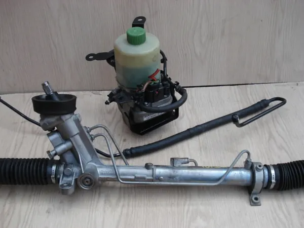 VW Polo Skoda Fabia Seat Ibiza Direção image 3