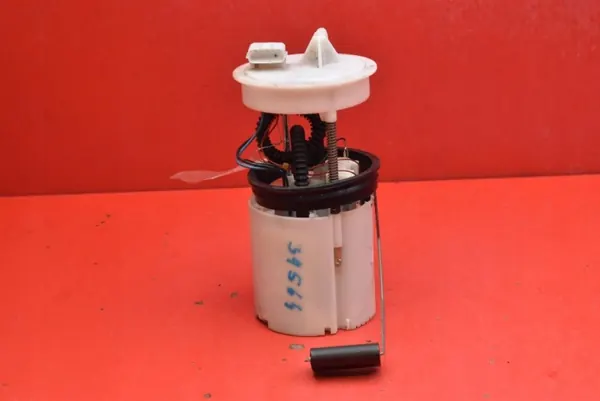 Brandstofpomp OEM 17040-AV705 voor Nissan Primera P12 image 4