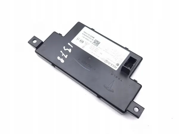 Module de verrouillage central Tesla Model Y 2023 OEM 110024100J image 3