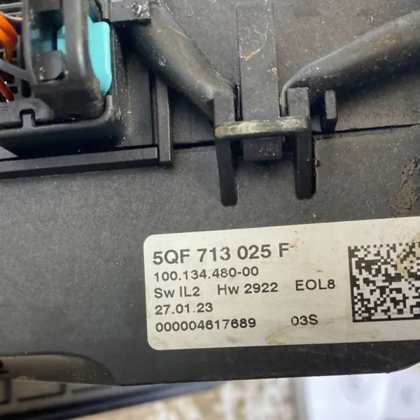 Volkswagen Tiguan växelspak OEM 5QF713025F image 7