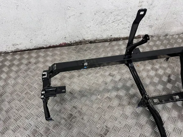 Audi Q5 SQ5 kojetaulun vahvike OEM 80B857017B image 10