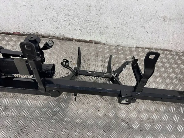 Audi Q5 SQ5 kojetaulun vahvike OEM 80B857017B image 8