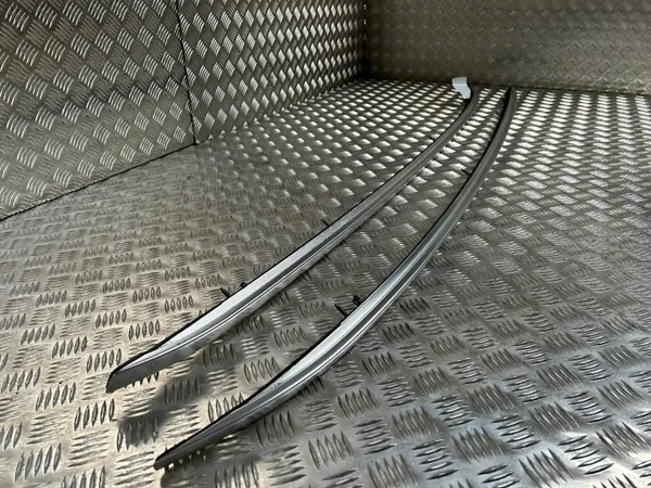 Volvo XC60 2020 takräcken OEM 32216815 image 4