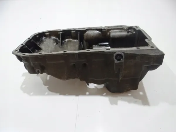 BMW Oljetunna E90 N47 image 2