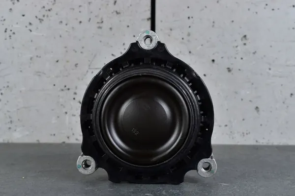 BMW M3 F80 M4 F82 F83 M2 F87 Supporto Motore Sinistro 2284817 image 5