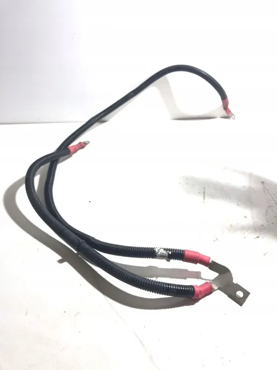 Terminal positivo BMW 5 F10/F11 OEM 7584683 image 2