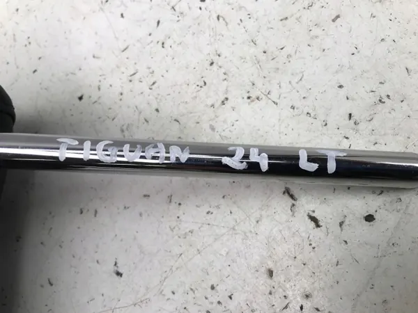 OEM 242762231 Vänster bakre huvudstöd VW Tiguan III image 4