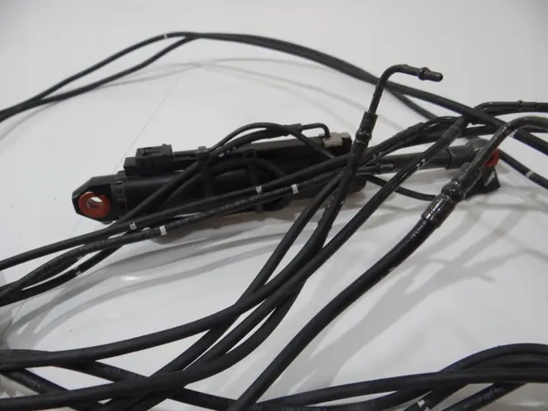 BMW E93 takaktuator kablage OEM 6972316 image 3