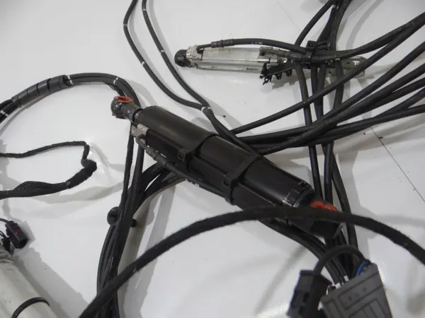 BMW E93 takaktuator kablage OEM 6972316 image 4