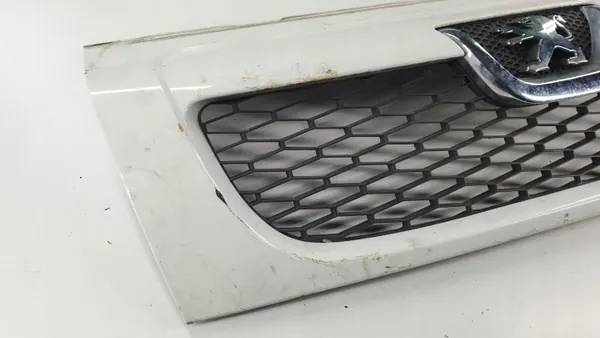 Rejilla Peugeot Boxer II OEM 13080680700 - Usado image 5