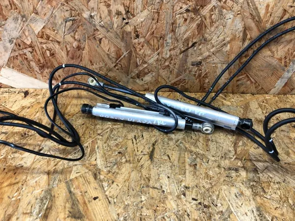 BMW 7128782 Linker Hydraulisch Dakactuator voor 3 E93 image 2