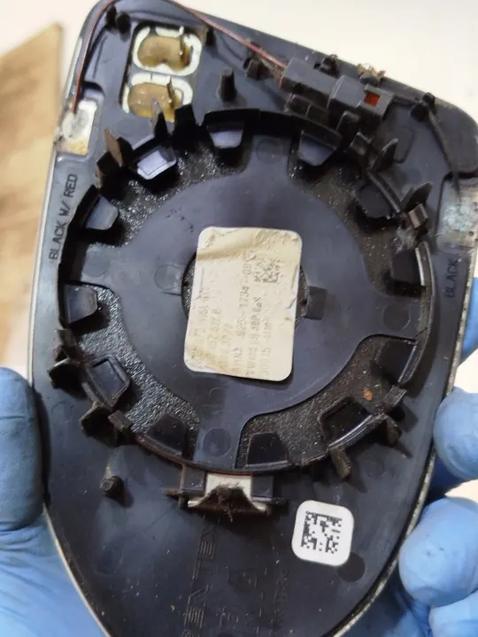 OIKEN PEILIINSERTTI PASSAT B8 image 2