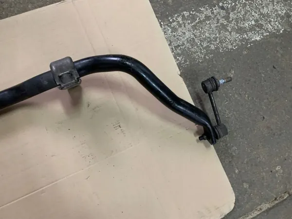 Etustabilisaattori OEM 6700320020 Maserati Levantelle image 3