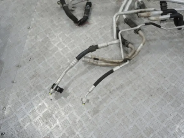 Porsche Cayenne 7P5 Turbo S Tubos Água OEM 7L0965561L image 4