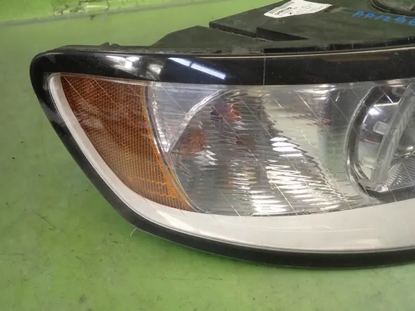 Oikea ajovalaisin VOLVO V50 LIFT 2008 31265695 image 2