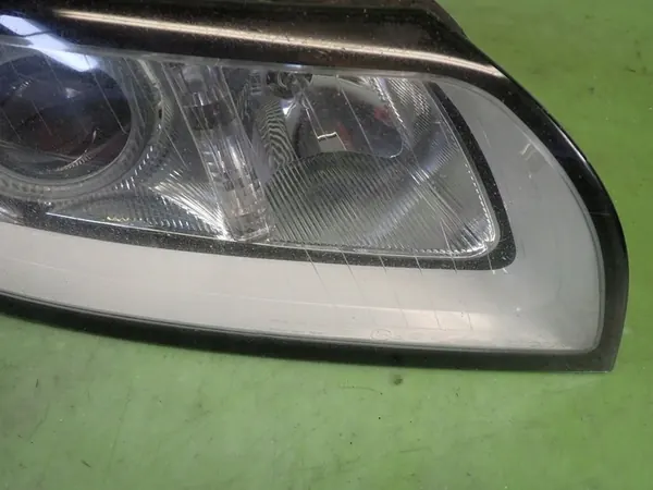 Oikea ajovalaisin VOLVO V50 LIFT 2008 31265695 image 3