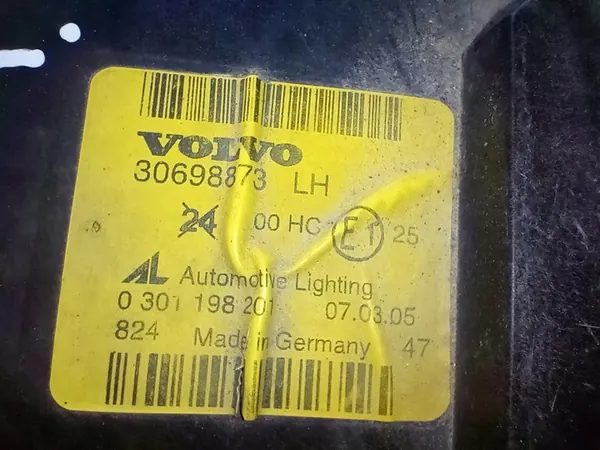 VOLVO S40 V50 04-07 Vasemmanpuoleinen Ajovalo image 4