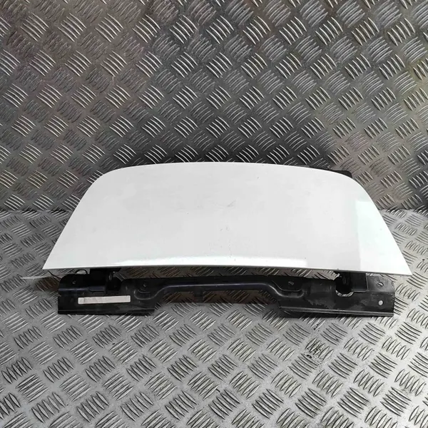 Kraftstofftankklappe Nissan Leaf OEM 657015SH7A - Gebraucht image 2