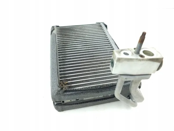 Chrysler AMD196231 Lämmitysydin Ilmastointi - Käytetty image 3
