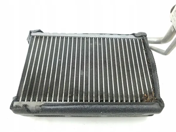 Chrysler AMD196231 Lämmitysydin Ilmastointi - Käytetty image 4