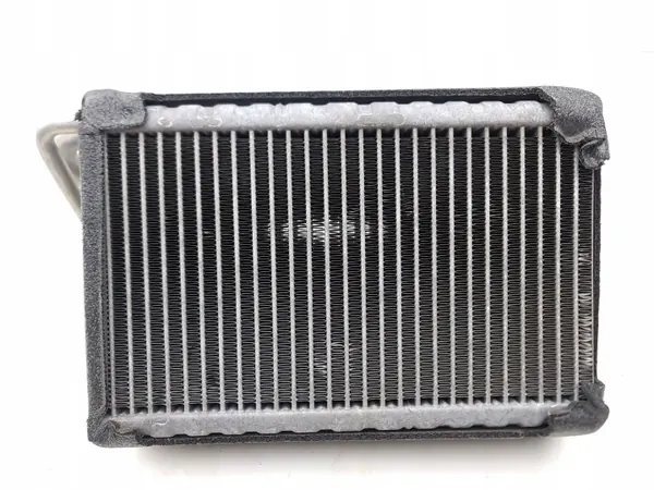 Chrysler AMD196231 Lämmitysydin Ilmastointi - Käytetty image 5