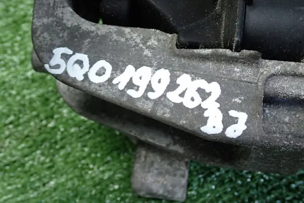 Support moteur OEM 5Q0199262BJ pour groupe VW image 3