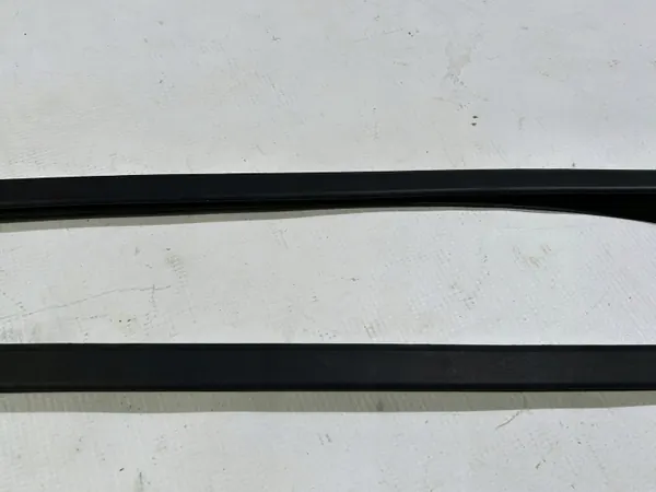Lincoln A-pilarin koriste OEM gd9bf03195ad Vas/Oik image 5