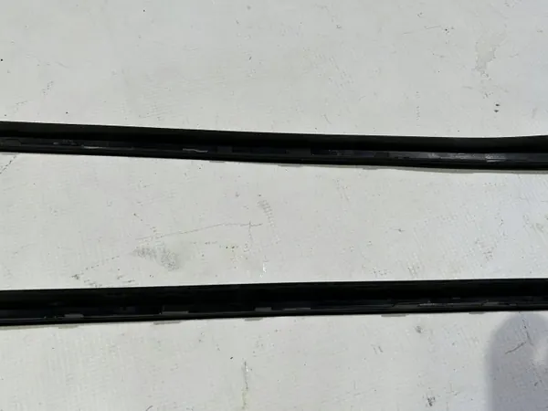 Lincoln A-pilarin koriste OEM gd9bf03195ad Vas/Oik image 8