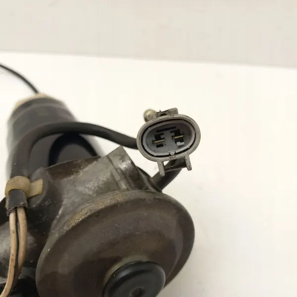 Mazda MPV Bränslefilter OEM 1457434440 - Begagnad image 8